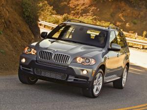 BMW X5 xDrive 3.5d BluePerformance 2009 года (US)